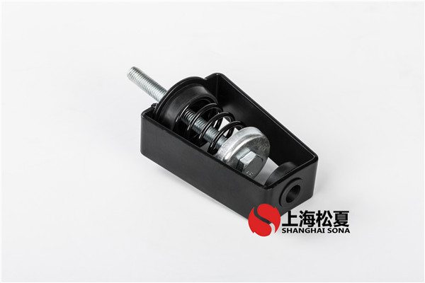 安裝動臂彈簧減震器時必須注意什么？